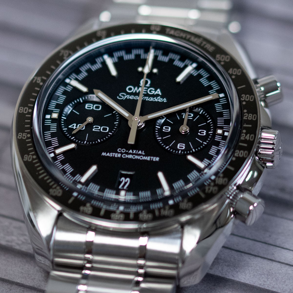 Omega Speedmaster Racing